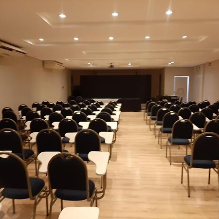 Maximus Business Hotel Ji-Parana Bagian luar foto