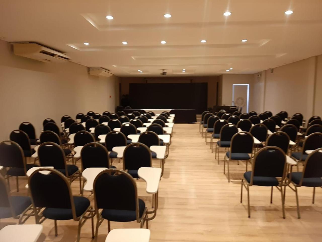 Maximus Business Hotel Ji-Parana Bagian luar foto