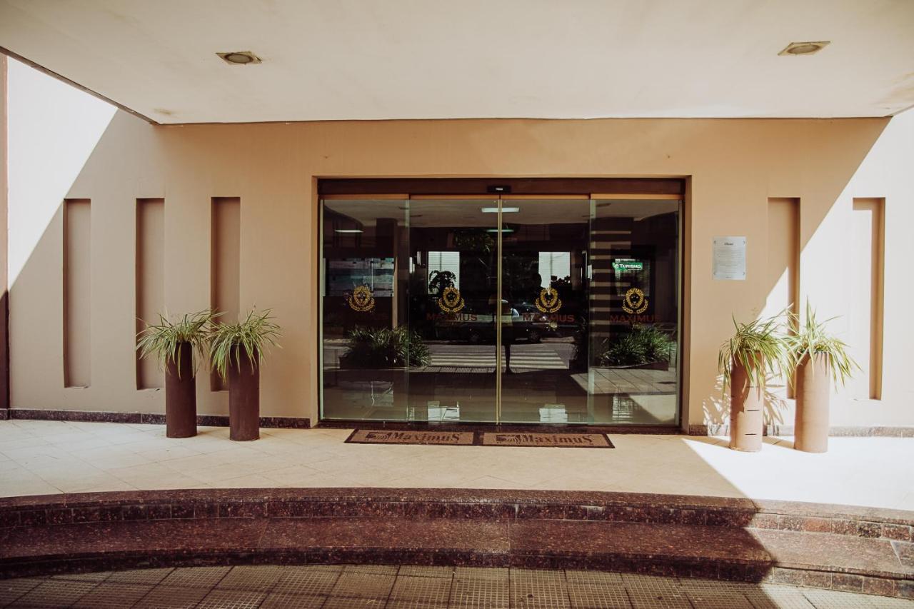Maximus Business Hotel Ji-Parana Bagian luar foto
