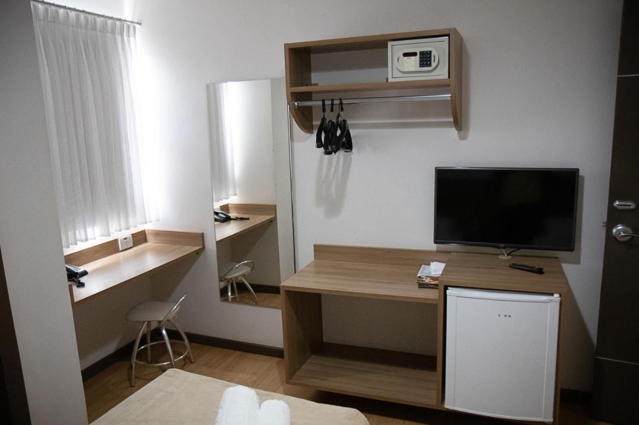 Maximus Business Hotel Ji-Parana Bagian luar foto